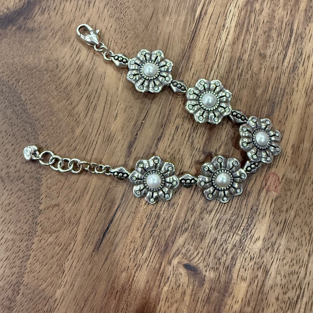 EUC Brighton Elegant Silver Floral Bracelet